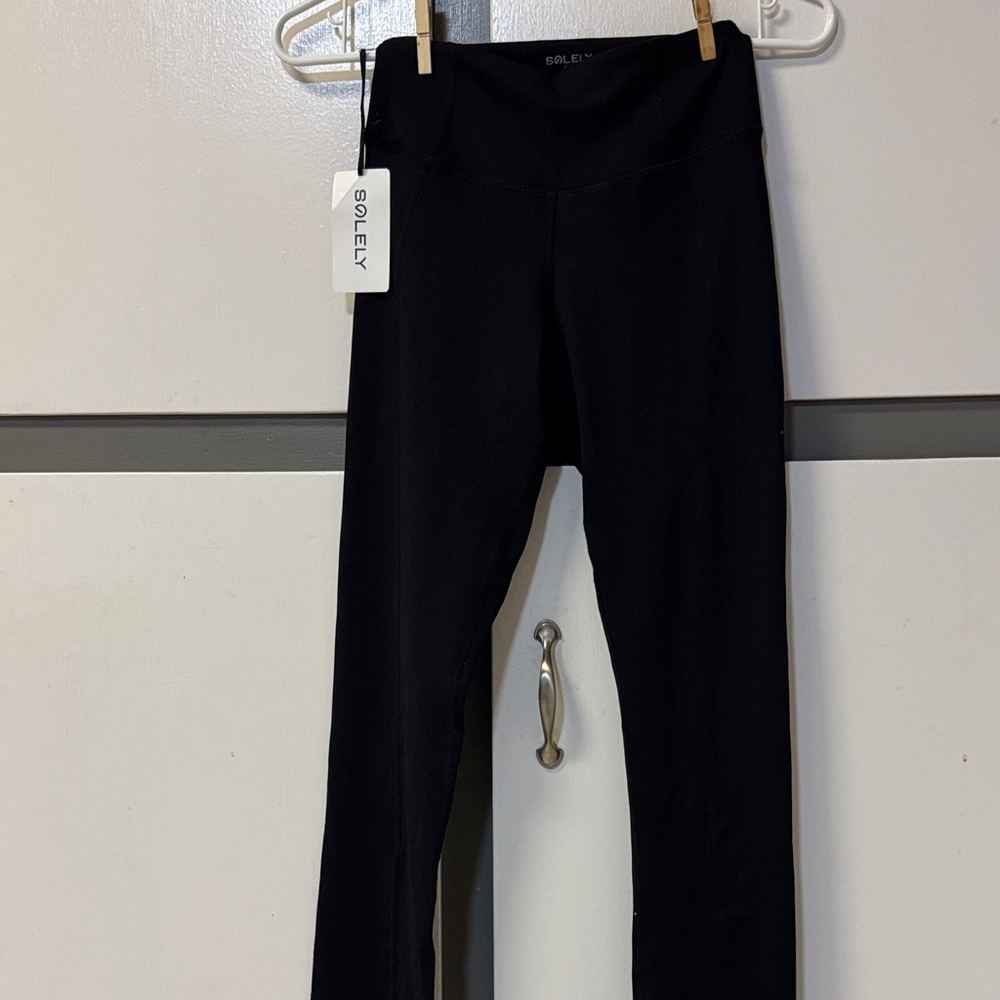 Solely Black High-Rise Performance Leggings